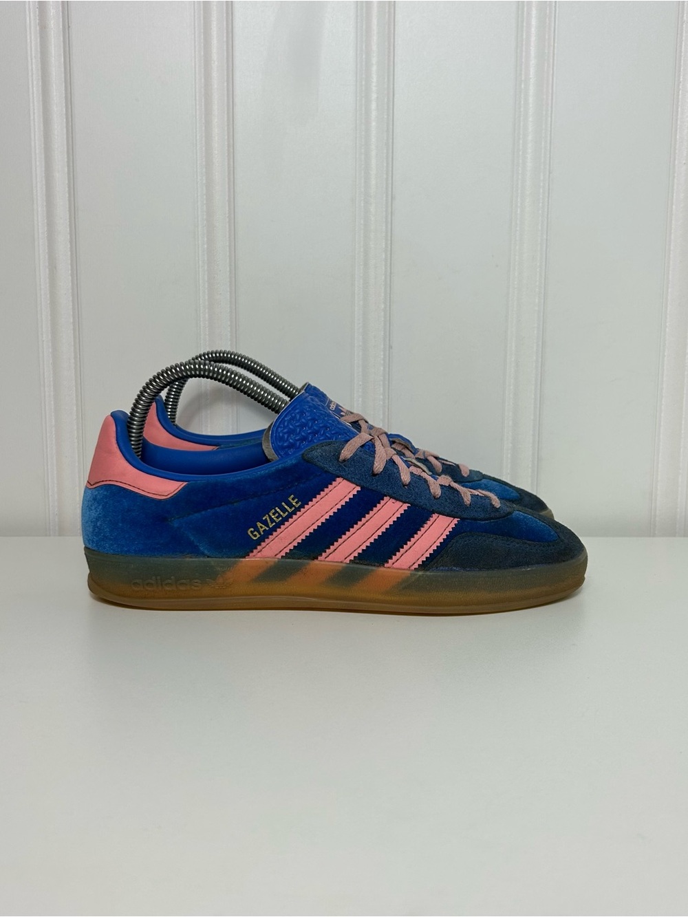 Adidas gazelle low blue semi pink gum lace velvet women’s 6.5